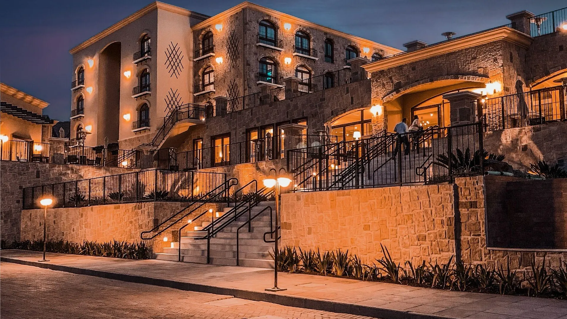 Hotel Buona Vitta — Fachada